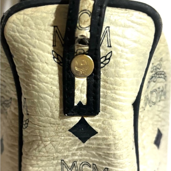 MCM vintage Cream and Black Crossbody Bag - Picture 11 of 15